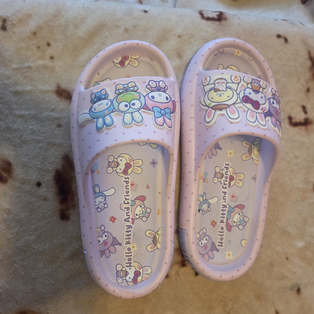 Hello Kitty & Friends Easter/Spring Slides